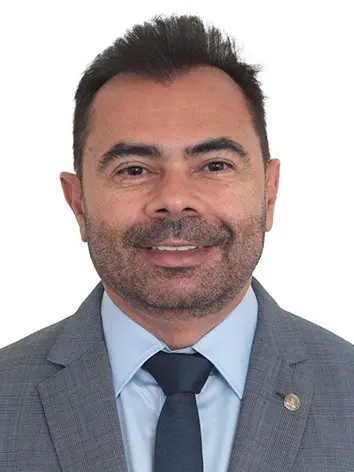 Idilvan Alencar